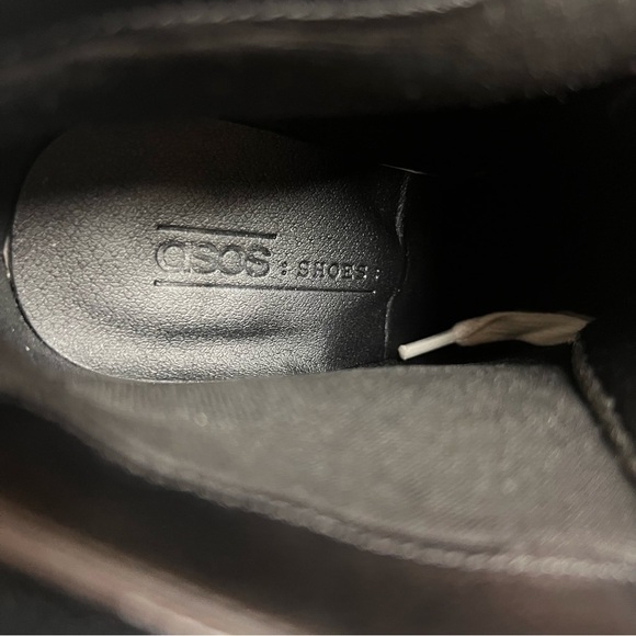 ASOS DESIGN Enola Black leather chunky hiker boots - Picture 7 of 9